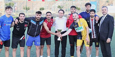 Öğrenci Toplulukları Futbol Turnuvası sona erdi