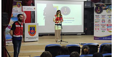 Öğrencilere siber suçlarla mücadele eğitimi verildi