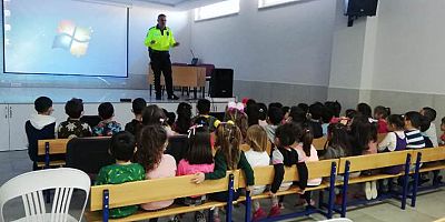 Öğrencilere trafik bilgilendirme eğitimleri devam ediyor