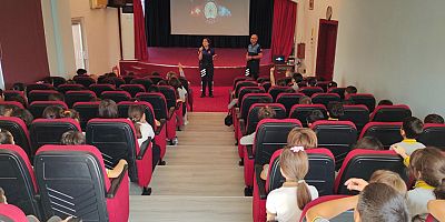 Öğrencilere trafik eğitimi verildi