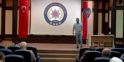 Okul Kolluk Görevlileri ve Güvenli Eğitim Koordinasyon Görevlileri ile Birlikte Bilgilendirme Toplantısı Gerçekleştirildi.