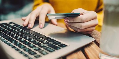 Online alışverişin 10 siber güvenli hali