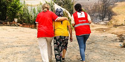 Orman yangını mağduru çiftçilere Kızılay'dan 