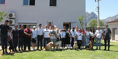 Otizm Gündüz Bakım Rehabilitasyon ve Aile Danışma Merkezinin Jandarma Köpek Timi Unsurlarını Ziyareti