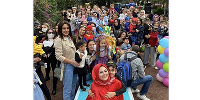 Oyuncak ve Sanat Atölyesi’nde anne ve çocuk buluşması