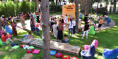 Oyuncak ve Sanat Atölyesi’nde Yaz Partisi