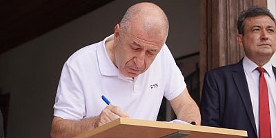 Özdağ, Afyonkarahisar'da Atatürk evini ziyaret etti