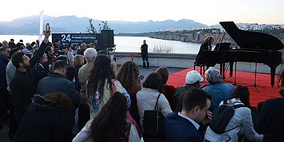 Piyano Festivali’nde gün batımında unutulmaz bir konser