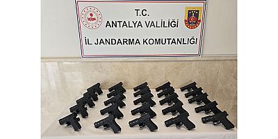 Piyasaya sürülmeye hazırlanılan 25 adet ruhsatsız tabanca ele geçirildi