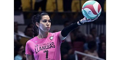 Porto Rikolu milli oyuncu Muratpaşa’da