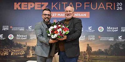 Prof. Dr. Ahmet Taşağıl, Kepez Kitap Fuarı’nda Türk tarihini anlattı