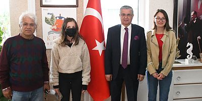 Prof. Dr. Gökoğlu'ndan Kemer Belediyesi'ne ziyaret