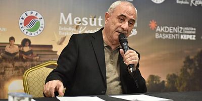 Prof.Dr. Nurullah Genç, Kepez Kitap Fuarı’nda kelimenin ve edebiyatın gücünü anlattı