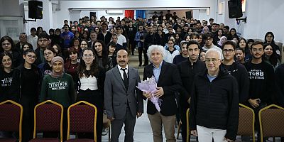 Prof. Dr. Ömer Özkan, TOBB Fen Lisesi Öğrencileriyle Bir Araya Geldi