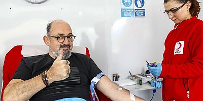 Prof. Dr. Sinan Canan’dan Kan Bağışı Çağrısı: “Birbirimize Candan Bağlıyız”