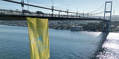 PTT bayrağı 182. yıldönümü nedeniyle Boğaz'da dalgalanıyor