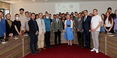 Rektör Özkan Siber Güvenlik Uzmanı Yetiştirme Projesi öğrencileriyle görüştü