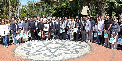 Rektör Türkdoğan öğrenci topluluk başkanlarıyla buluştu