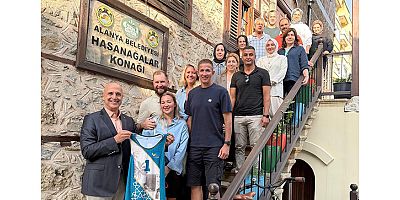 Rusya-Krasnoyarsk voleybol takımı Alanya'da kampta