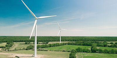 Rüzgarın gününde dünya yenilenebilir enerjiye kucak açıyor