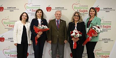 Sabri Ülker Vakfı, gelenekselleştirdiği konferanslarla beslenme ve gıda okuryazarlığına dikkat çekiyor