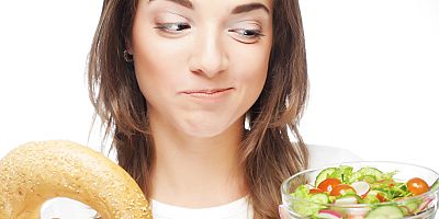 Sağlıksız ve düzensiz beslenmek depresyonu tetikliyor