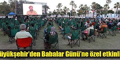 Sahilde Sinema babalar ve çocuklarını buluşturdu