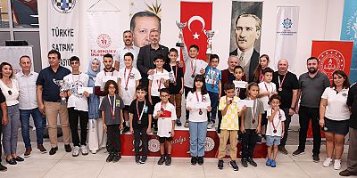 Satrancın ustaları ALKÜ'de buluştu