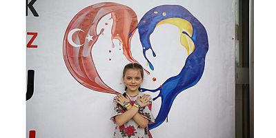 Savaş mağduru Ukraynalı çocuklara Türkiye yuva oldu