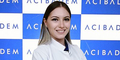 Şeffaf plaklarla çarpık diş tedavisi yapılıyor