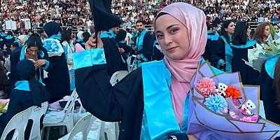 Serebral Palsi hastası ALKÜ'lü Büşra, azmin zaferini dereceyle mezun olarak kutladı
