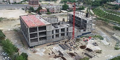 Serik Kültür Merkezi inşaatı hızla devam ediyor