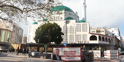 Serik’te cadde ve meydan düzenlemesi