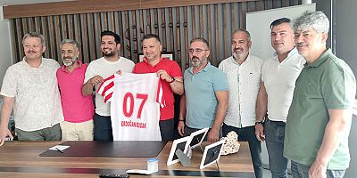 SET Grup'tan Cankuş Dron sahibi Erdoğan Budak'a teşekkür