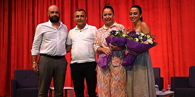 Sibel Taşçıoğlu ve Ceren Yalazoğlu Karakoç