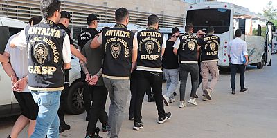 Silahlı Suç Örgütüne Eş Zamanlı Operasyon