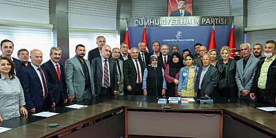 Sincan'da AKP ve MHP'den istifa edenler CHP'ye katıldı
