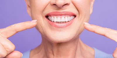 Sindirim sorunları dişlerinizi nasıl etkiler?