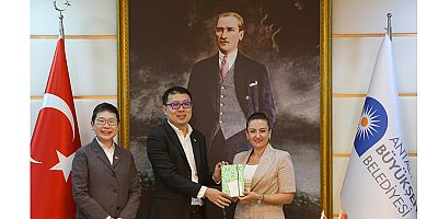 Singapur Cumhuriyeti Büyükelçisi Kok Li Peng’den Özdemir’e ziyaret