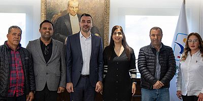Siyasi parti temsilcilerinden Manavgat Belediye Başkan Vekili Çiçek'e ziyaret