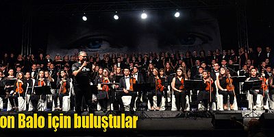 Son Balo için buluştular