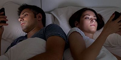 Sosyal medya şifrelerinizi sevgilinizle paylaşıyor musunuz?