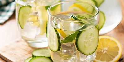 Su içmenizi kolaylaştıracak 3 aromalı su önerisi