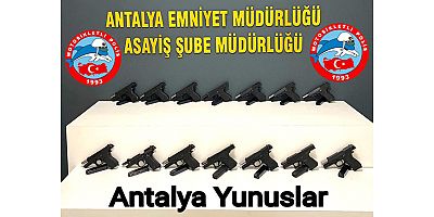  Şüphe Üzerine Durdurulan Araçta 14 Adet Tabanca Ele Geçirildi