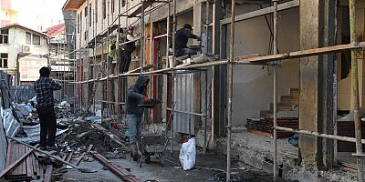 Tarihi Üzüm Pazarında 4. etap çalışmaları devam ediyor