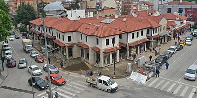 Tarihi Üzüm Pazarında 53 dükkanın restorasyonu tamamlandı