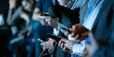 Telefonunuzu elinizden bırakamamanızın 5 nedeni