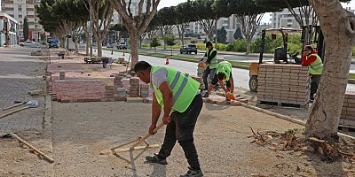 Termesos Bulvarı kaldırımı yenileniyor