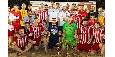 TFF Plaj Futbolu ligi Manavgat etabı şampiyonu Çimhan Sarılarspor oldu