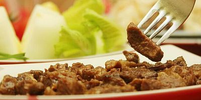 Tıbbi Beslenme Uzmanı Dr. Yılmaz: Kurban etini yerken ayran ve tatlıyı aynı anda tüketmeyin